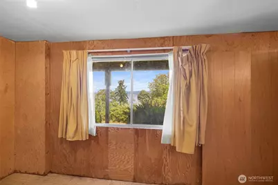 881 Rocky Point Drive, Camano Island, WA 98282 - Photo 32