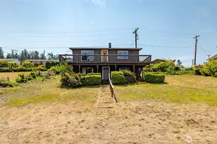 881 Rocky Point Dr, Camano Island, WA 98282 - Photo 34