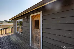 881 Rocky Point Dr, Camano Island, WA 98282 - Photo 10
