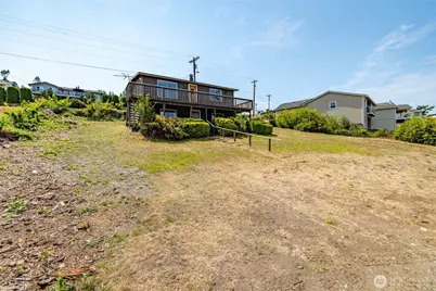881 Rocky Point Drive, Camano Island, WA 98282 - Photo 36