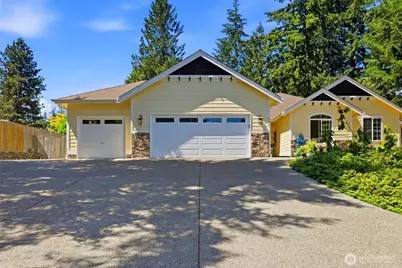 8424 Cirque Drive W, University Place, WA 98467 - Photo 1