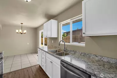 1003 S Evergreen Drive, Moses Lake, WA 98837 - Photo 8