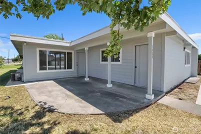 1003 S Evergreen Drive, Moses Lake, WA 98837 - Photo 2