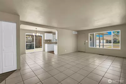 1003 S Evergreen Drive, Moses Lake, WA 98837 - Photo 4