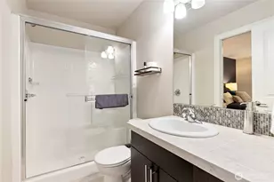 13521 SE 81st Pl, Newcastle, WA 98059 - Photo 28
