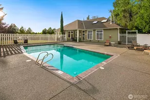 588 241st Ln SE, Sammamish, WA 98074 - Photo 26