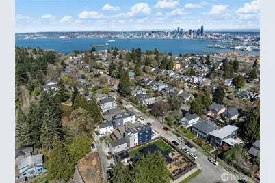 2935 39th Avenue SW, Seattle, WA 98116 - Photo 22