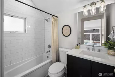 2935 39th Avenue SW, Seattle, WA 98116 - Photo 18