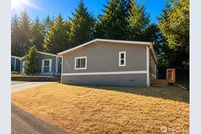 9039 Steele Creek Loop NE, Bremerton, WA 98311 - Photo 2