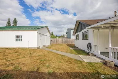 303 Fir Avenue, Sultan, WA 98294 - Photo 10
