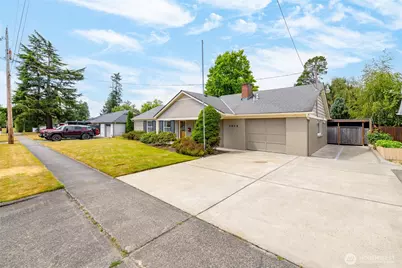 1013 S 15th Street, Mount Vernon, WA 98274 - Photo 1