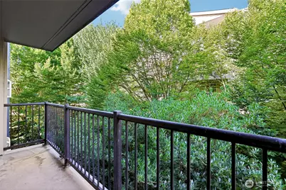 12345 Roosevelt Way NE #306, Seattle, WA 98125 - Photo 22