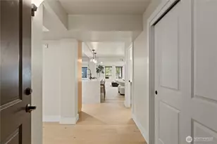 745 Bellevue Ave E, Seattle, WA 98102 - Photo 4