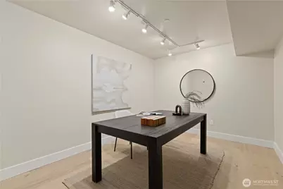 745 Bellevue Avenue E #206, Seattle, WA 98102 - Photo 6