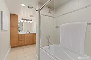 745 Bellevue Ave E, Seattle, WA 98102 - Photo 28