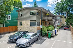 6515 5th Ave NE, Seattle, WA 98103 - Photo 4