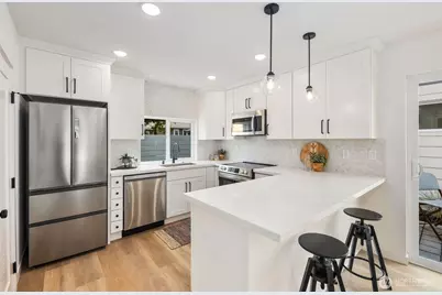 804 S Rose Street, Seattle, WA 98108 - Photo 2