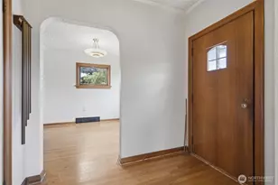 712 S Union Ave, Tacoma, WA 98405 - Photo 4