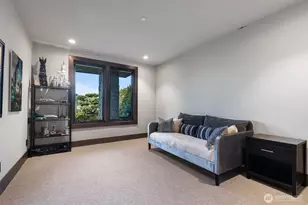 5629 Pleasure Point Ln SE, Bellevue, WA 98006 - Photo 26
