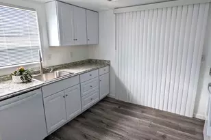 1527 8th St, Marysville, WA 98270 - Photo 12