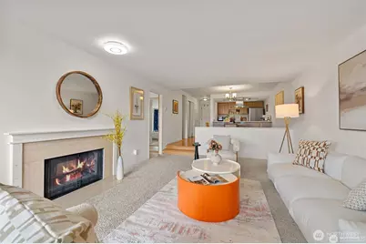 2253 Gilman Drive W #104, Seattle, WA 98119 - Photo 4