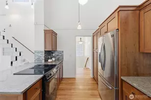 1827 218th Pl NE, Sammamish, WA 98074 - Photo 20