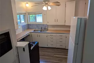 607 5th St NE, Puyallup, WA 98372 - Photo 8