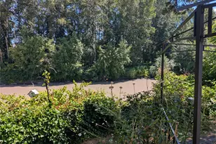 607 5th St NE, Puyallup, WA 98372 - Photo 4