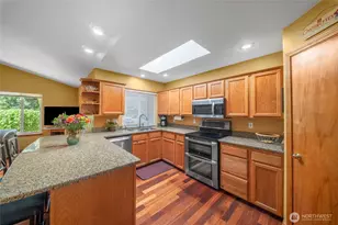 6709 Appletree Ln, Olympia, WA 98506 - Photo 4