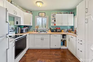 201 N 101st St, Seattle, WA 98133 - Photo 12