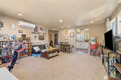 201 N 101st Street, Seattle, WA 98133 - Photo 8