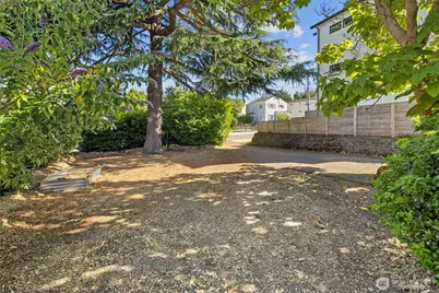 201 N 101st Street, Seattle, WA 98133 - Photo 22