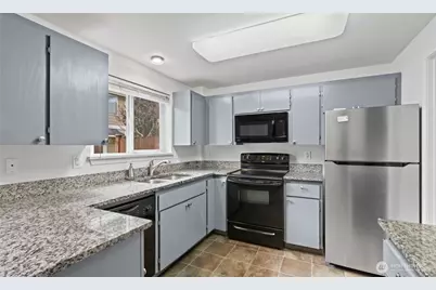 12010 113th Avenue E #23, Puyallup, WA 98374 - Photo 2