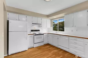 18509 43rd Pl W, Lynnwood, WA 98037 - Photo 8