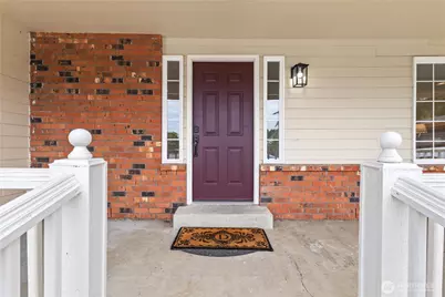 330 S 30th Place, Mount Vernon, WA 98274 - Photo 2