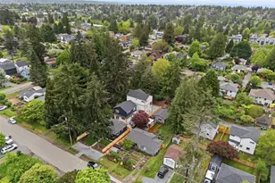 9723 Evanston Ave N, Seattle, WA 98103 - Photo 18