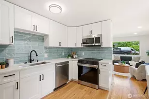 9723 Evanston Ave N, Seattle, WA 98103 - Photo 10