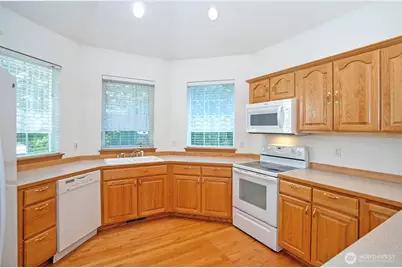 8058 SE Halfmoon Lane, Port Orchard, WA 98367 - Photo 4