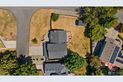 20416 120th Street Ct E, Bonney Lake, WA 98391 - Photo 38