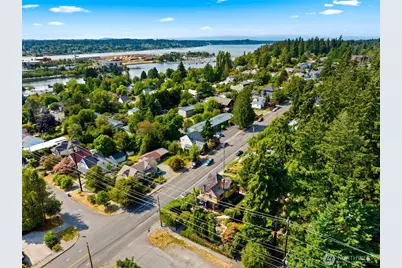 1202 Olympia Avenue NE, Olympia, WA 98506 - Photo 2