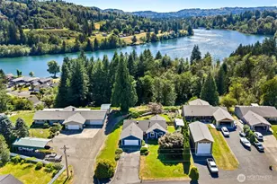 148 Steelhead Dr, Silver Creek, WA 98585 - Photo 2