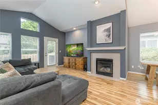 7114 James Pl SE, Auburn, WA 98092 - Photo 4