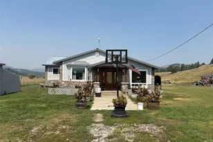 10 Sunset Ln, Republic, WA 99166 - Photo 1