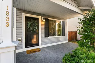 1933 Chaffee Ave, DuPont, WA 98327 - Photo 2
