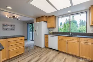 11239 SE 324th St, Auburn, WA 98092 - Photo 6