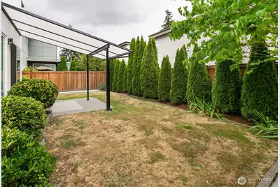 13752 Wayne Place N, Seattle, WA 98133 - Photo 28