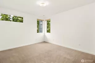 13752 Wayne Pl N, Seattle, WA 98133 - Photo 24