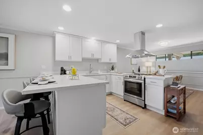 2920 76th Avenue SE #211, Mercer Island, WA 98040 - Photo 14