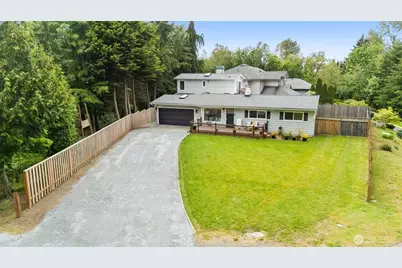 14009 13th Avenue SW, Burien, WA 98166 - Photo 2