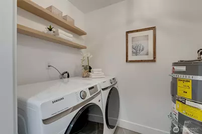 321 Bellevue Way SE #401, Bellevue, WA 98004 - Photo 24